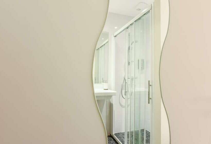 ホテル Logis Hôtels Gnàc é Pause