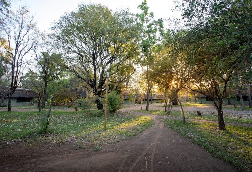 هتل Maramba River Lodge