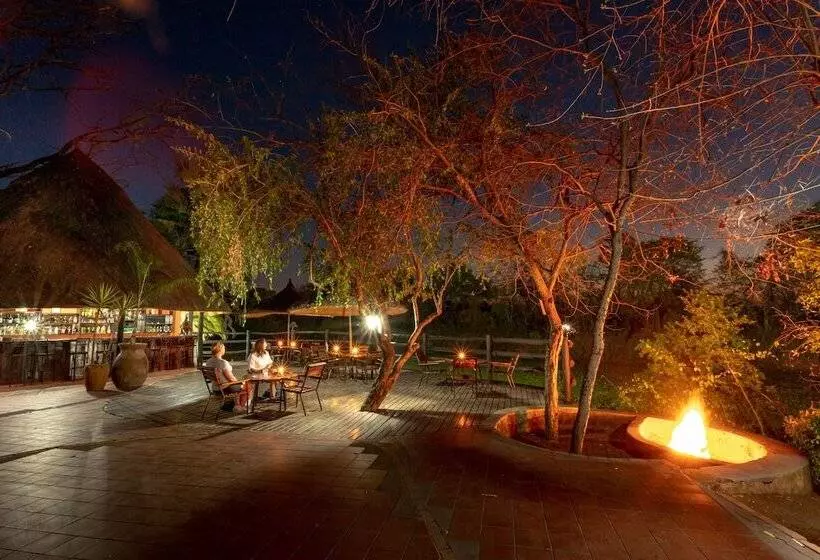 هتل Maramba River Lodge