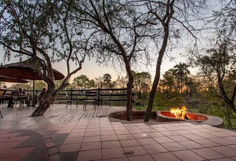 هتل Maramba River Lodge
