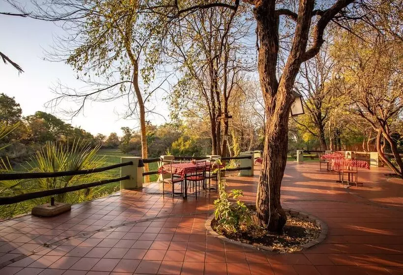 هتل Maramba River Lodge