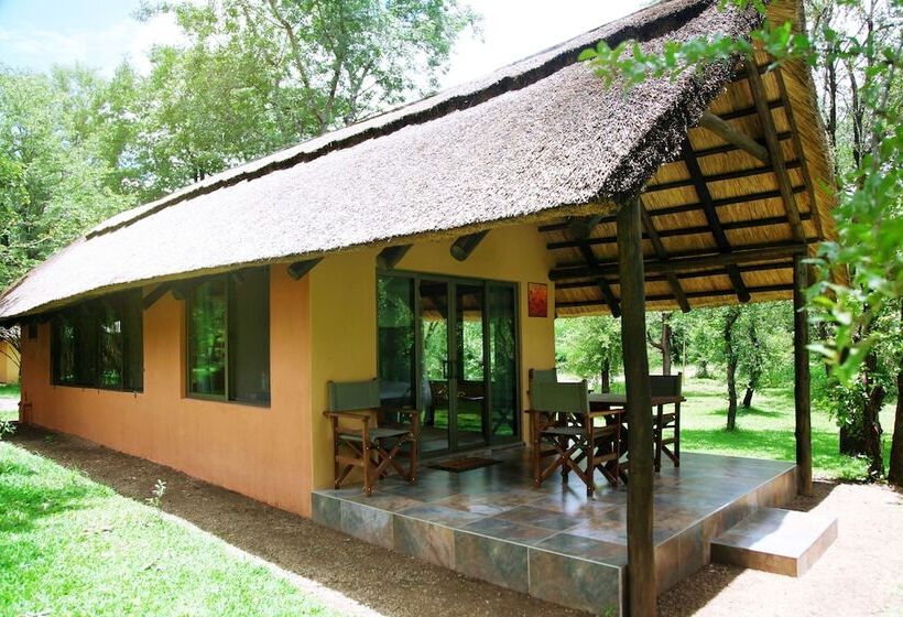 هتل Maramba River Lodge