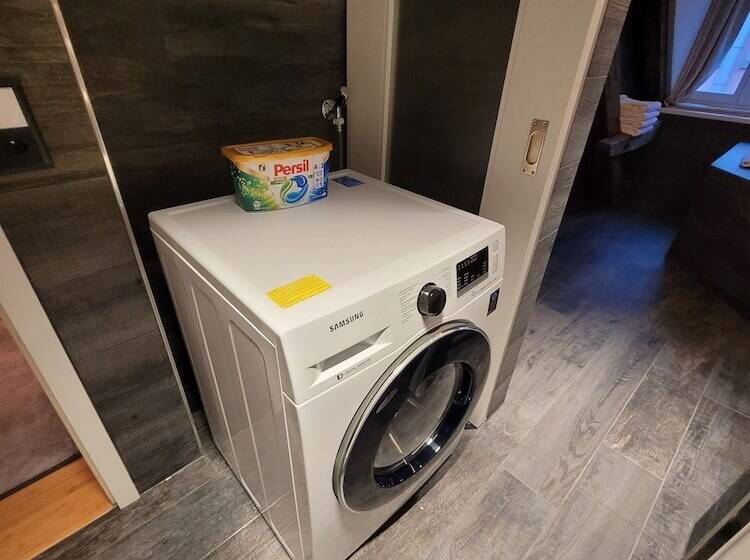 Le Bijou Lintheschergasse 23 Zurich Hb