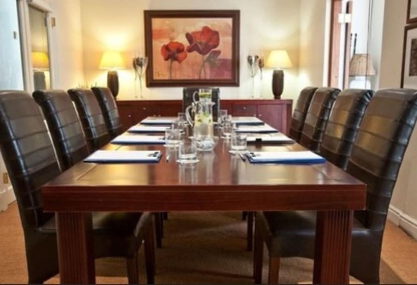 פנסיון Fernwood Manor Boutique Guest House