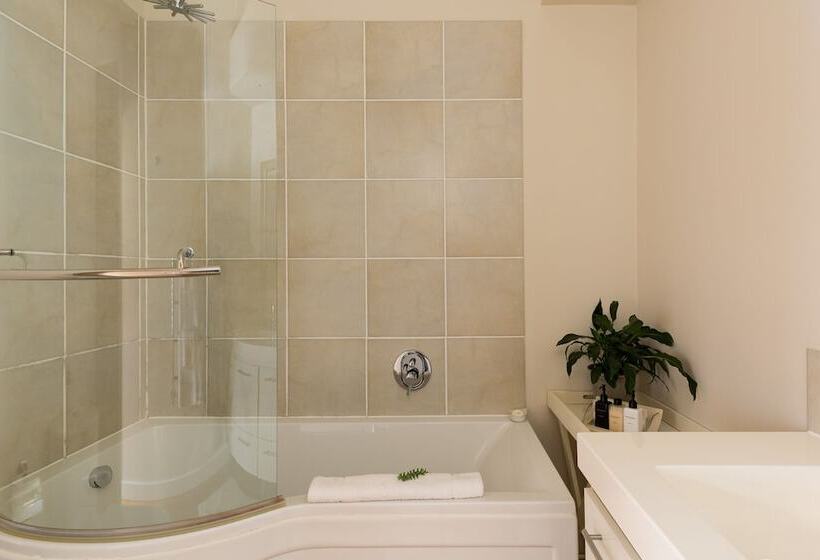 פנסיון Fernwood Manor Boutique Guest House