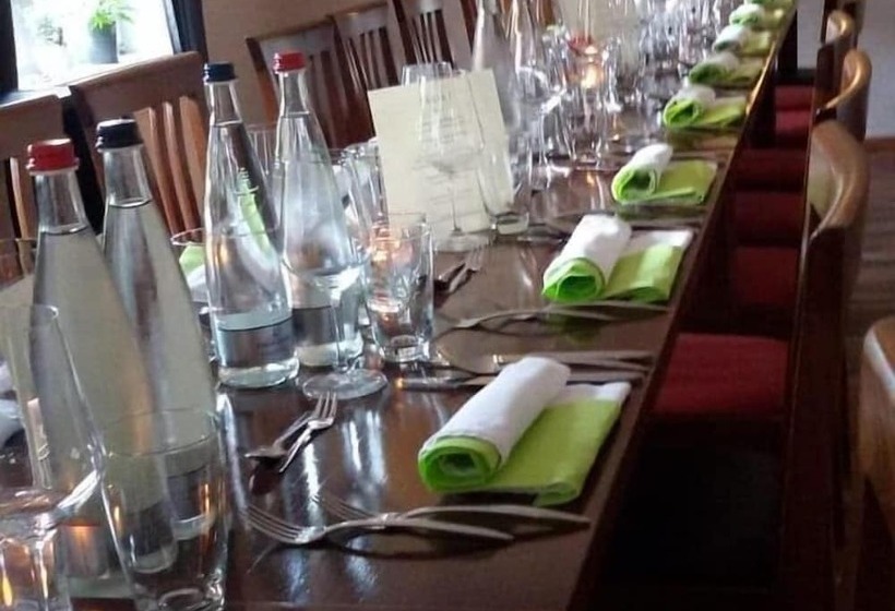 Basalt Hotel Restaurant Lounge