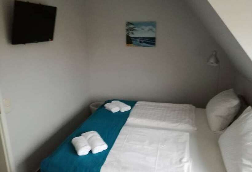 Basalt Hotel Restaurant Lounge