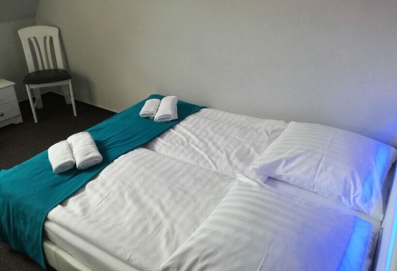 Basalt Hotel Restaurant Lounge