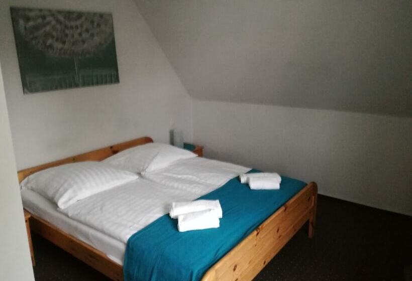 Basalt Hotel Restaurant Lounge