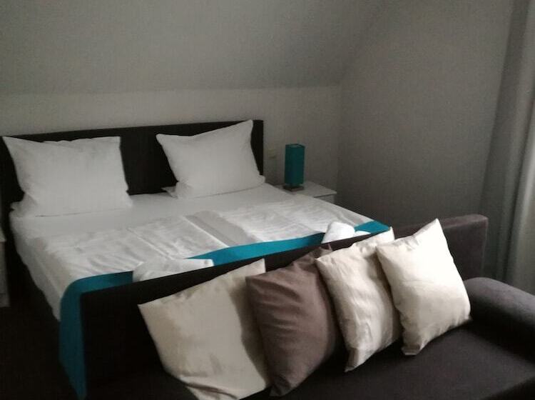 Basalt Hotel Restaurant Lounge