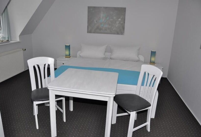 Basalt Hotel Restaurant Lounge