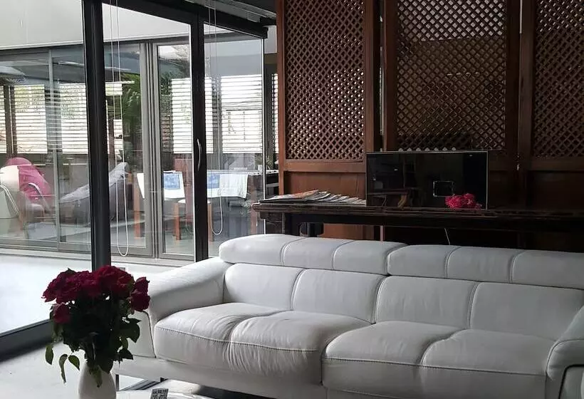 Be Loft B&b Pool & Spa