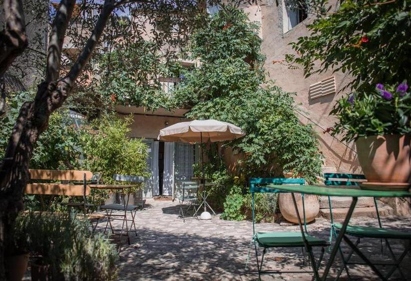 مبيت وإفطار Ancienne Maison Des Gardes