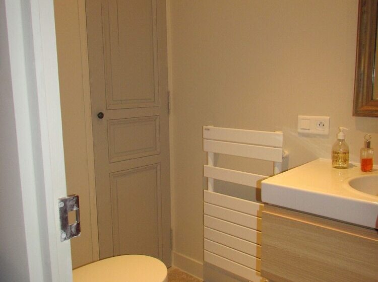 مبيت وإفطار Ancienne Maison Des Gardes