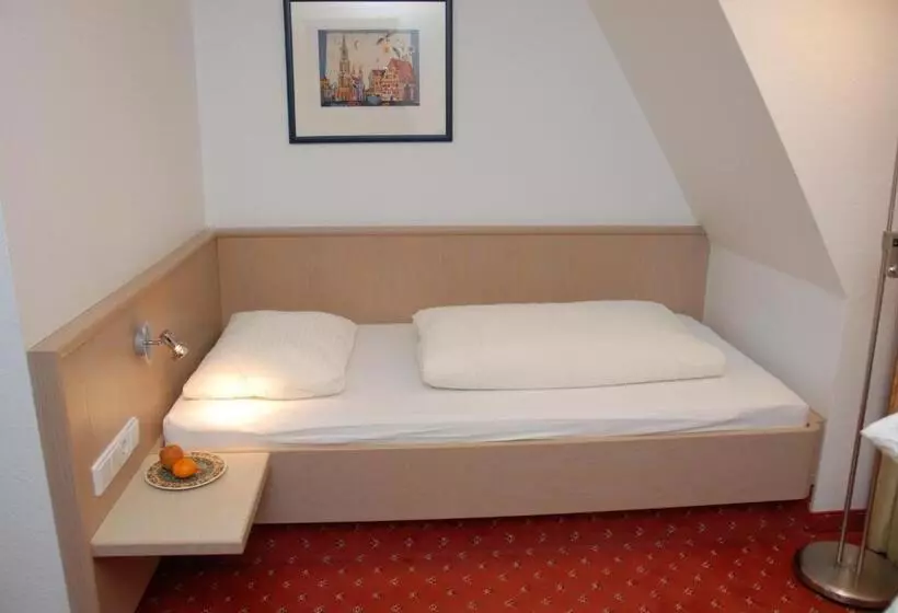 تختخواب و صبحانه Gästehaus Andrea