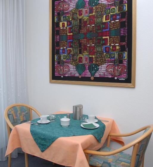 مبيت وإفطار Gästehaus Andrea