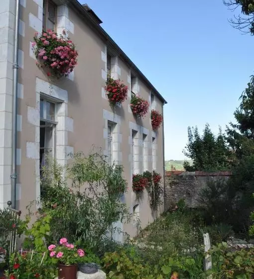 Aamiaismajoitus (B&B) Le Cep En Sancerrois
