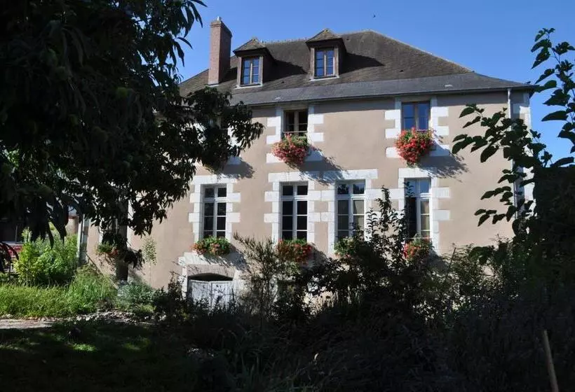 Aamiaismajoitus (B&B) Le Cep En Sancerrois