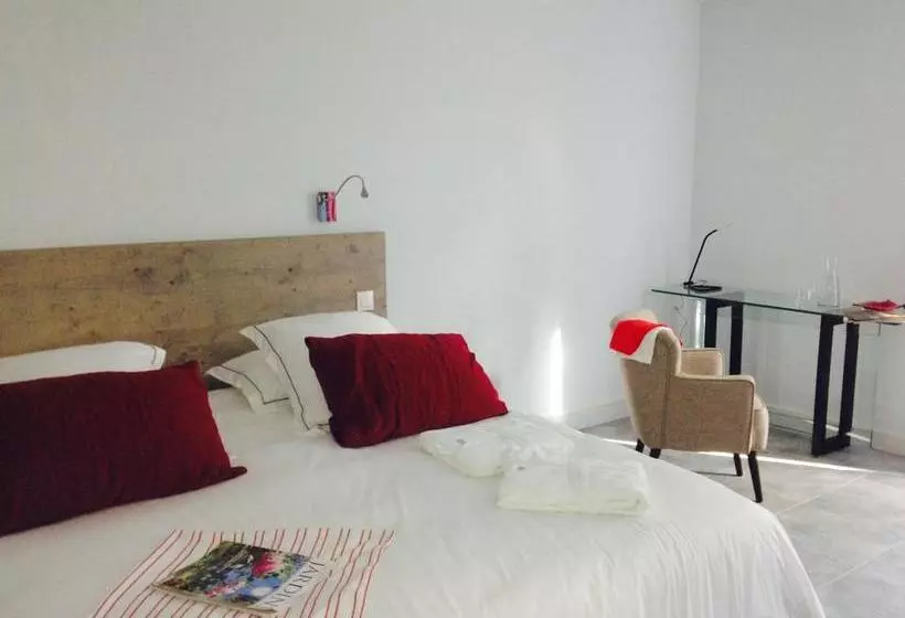 تختخواب و صبحانه Manoir Des Eperviers