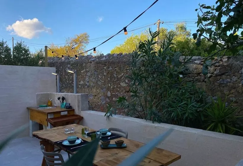 تختخواب و صبحانه Tilley Lounge Cocoon