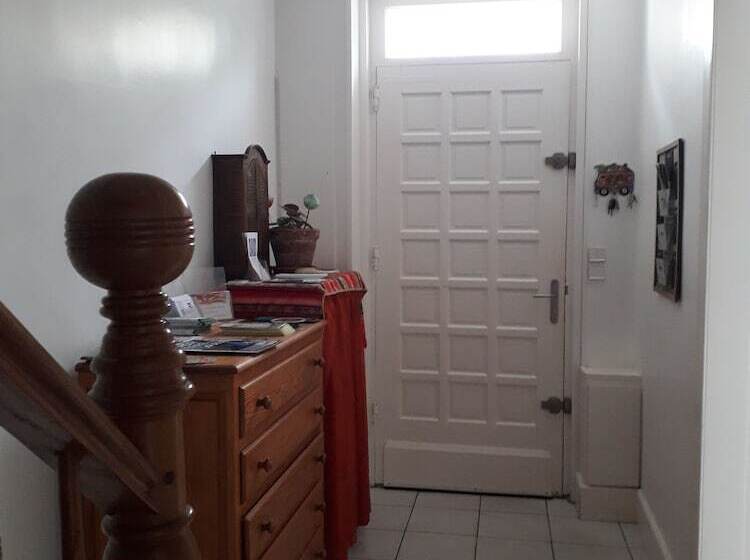 تختخواب و صبحانه Villa Maëlou