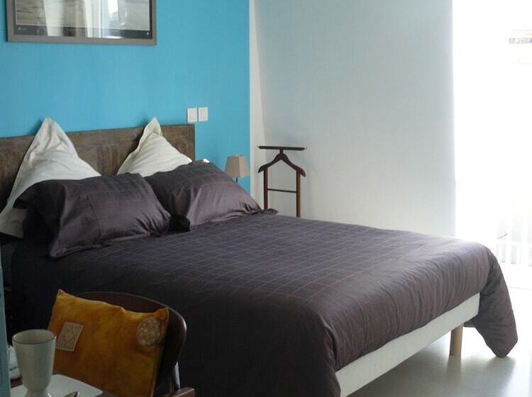 تختخواب و صبحانه Villa Maëlou