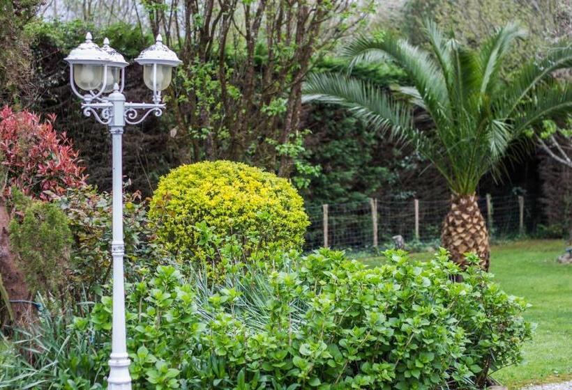 مبيت وإفطار Villa Yoda