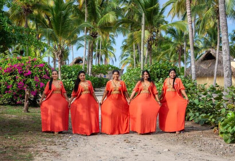 هتل Aite Eco Resort