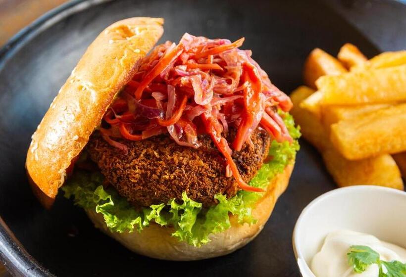 هتل Aite Eco Resort