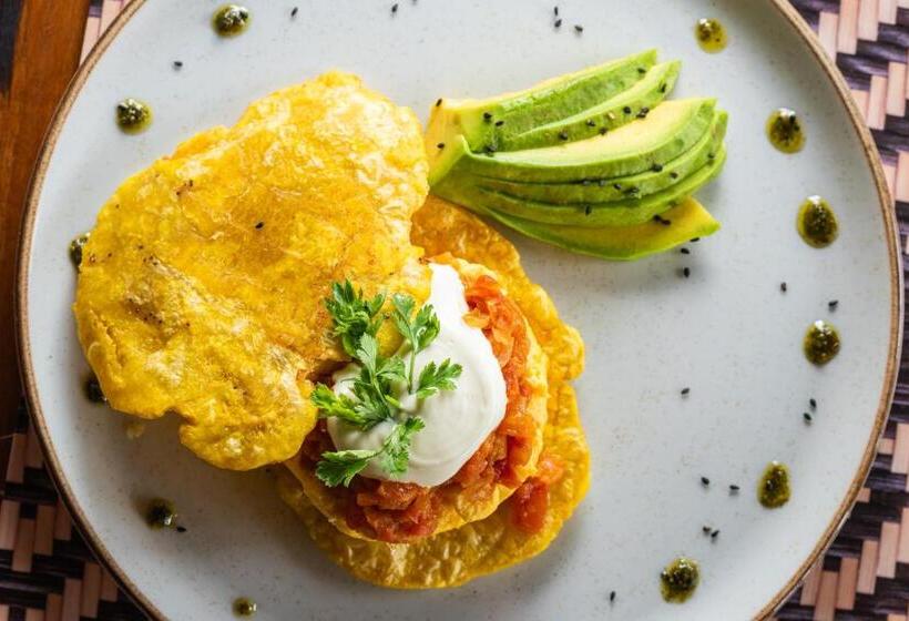 هتل Aite Eco Resort