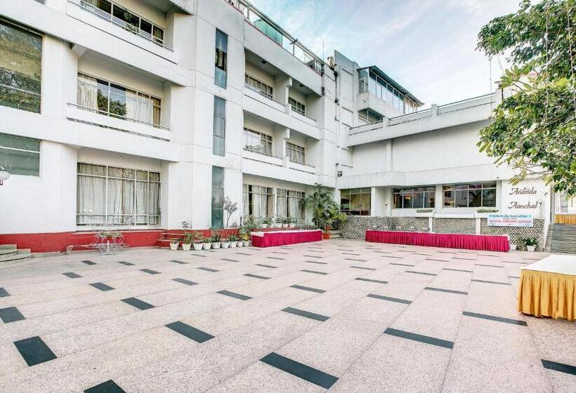 בית מלון כפרי Ajanta Continental