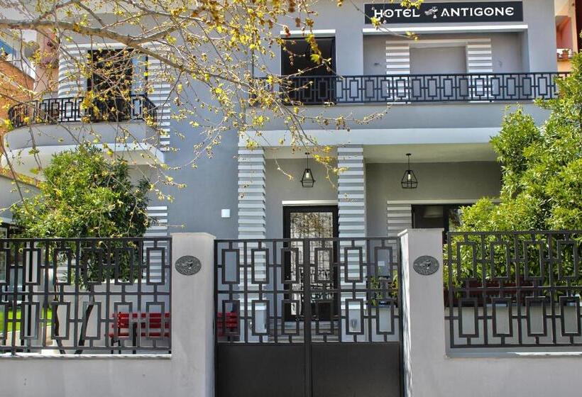 Hotel Antigone