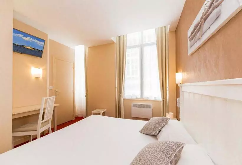 ホテル Hôtel Le Nautilus
