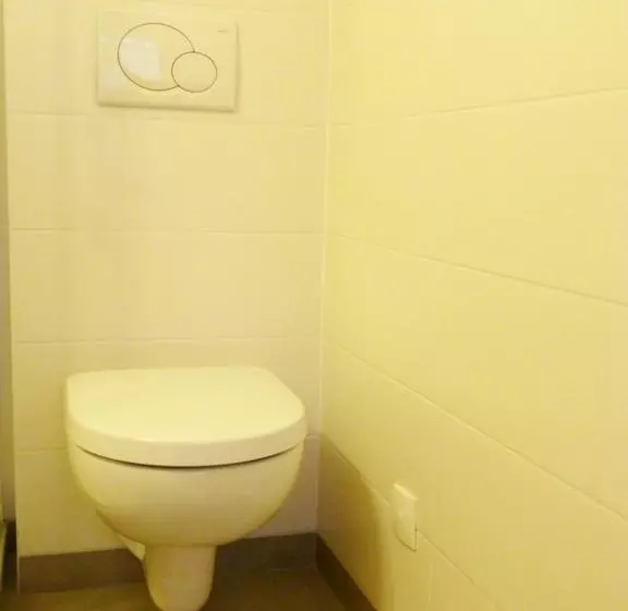 ホテル Hôtel Le Nautilus