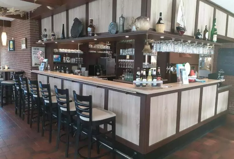 Hotelli Weinhaus