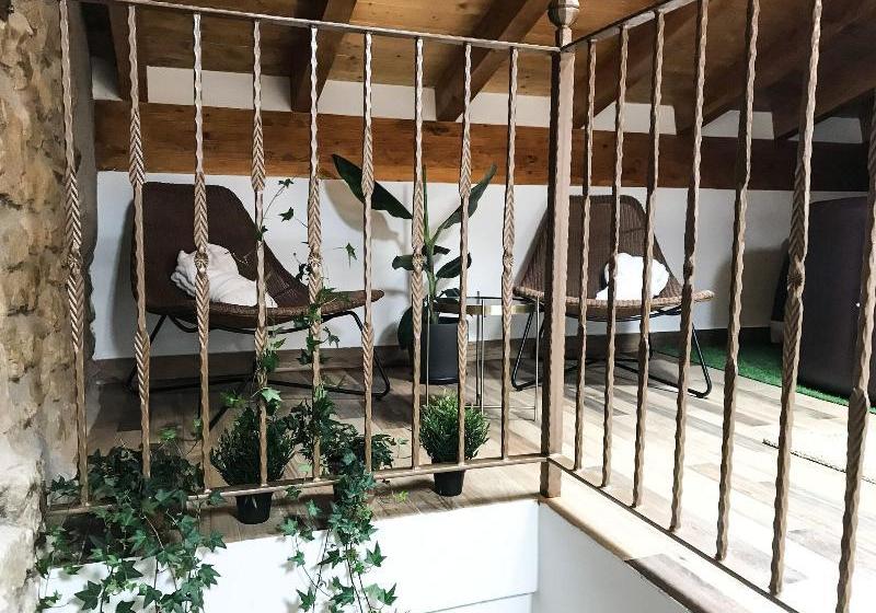 La Casona De Alútiz & Bodega