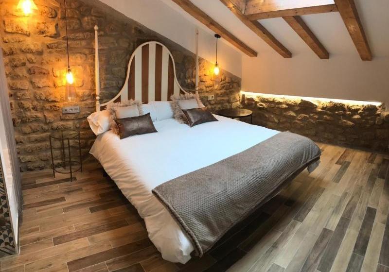 La Casona De Alútiz & Bodega