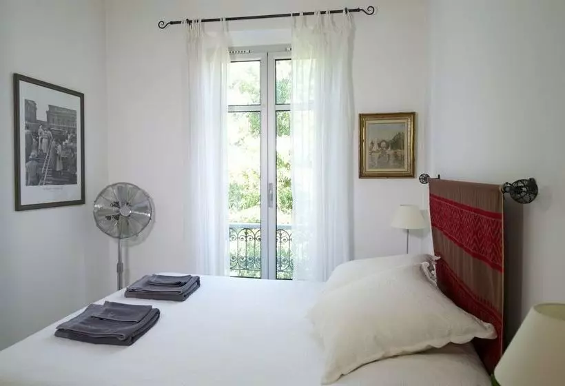 Rue Sade Bed & Breakfast