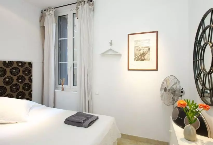 Rue Sade Bed & Breakfast