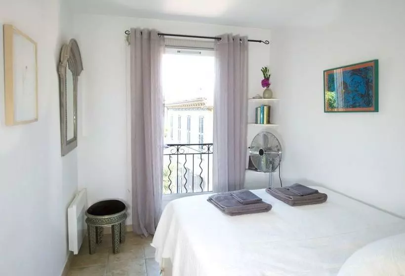 Rue Sade Bed & Breakfast