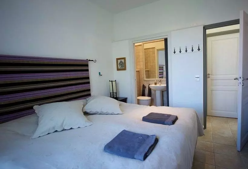 Rue Sade Bed & Breakfast