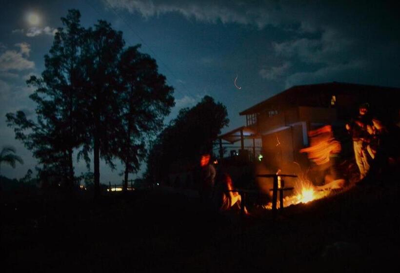 Casa Kayam Hostal Y Residencia Artística