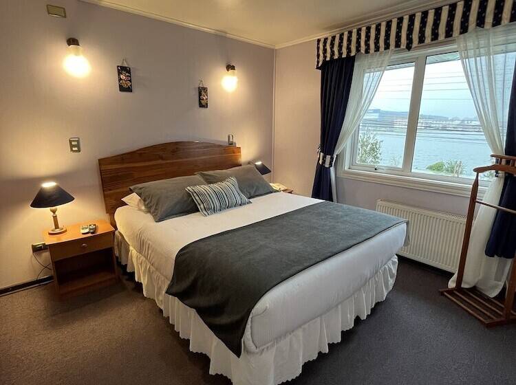 Hôtel (catégorie 1/2 *) Montepiedra Costanera Valdivia