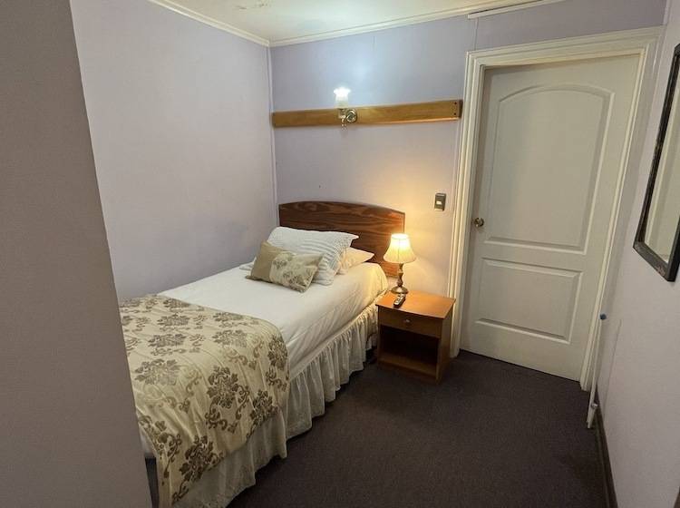 Hôtel (catégorie 1/2 *) Montepiedra Costanera Valdivia