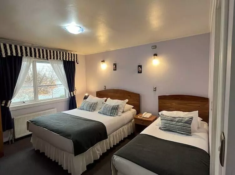 簡易ホテル Montepiedra Costanera Valdivia