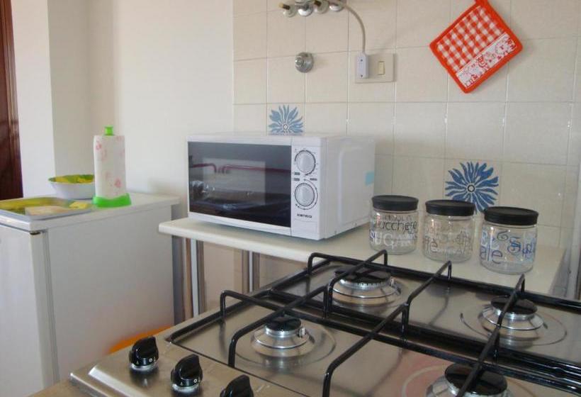 هتل Aurora Residence