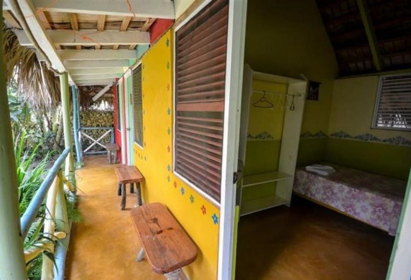 هتل Cabarete Surf Camp