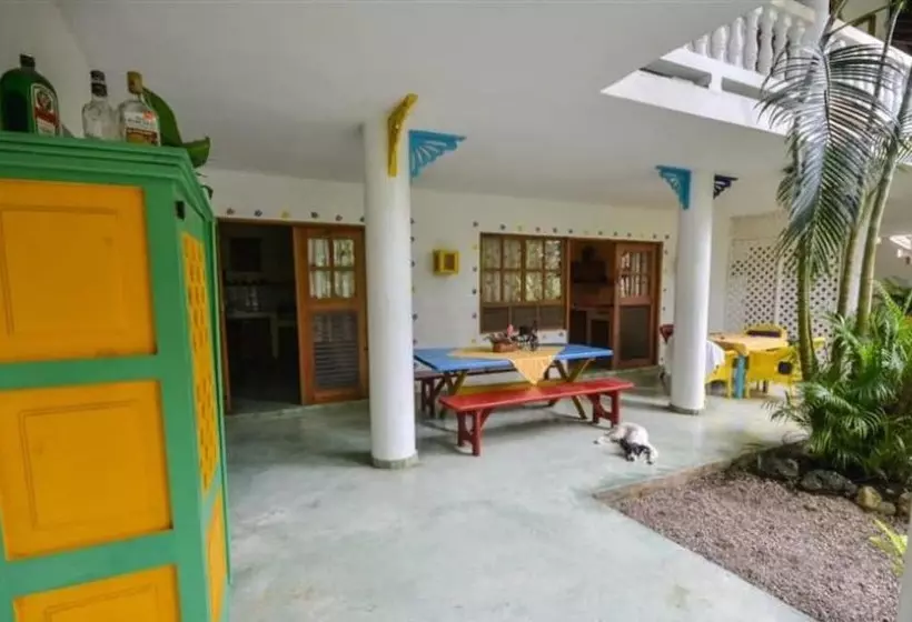 Hotelli Cabarete Surf Camp