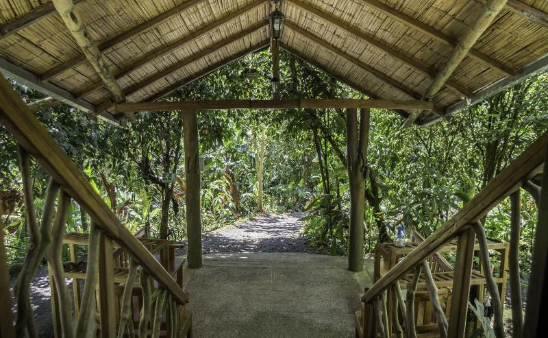 בית מלון כפרי Casa Divina Eco Lodge