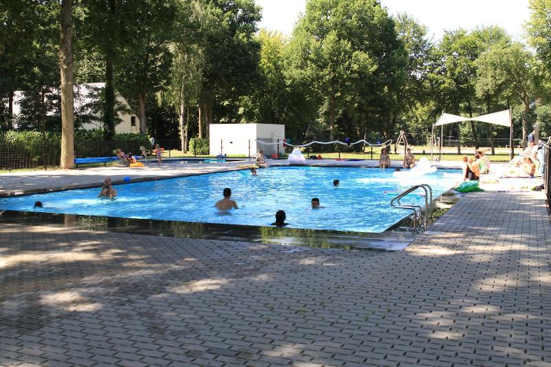 בית מלון כפרי Green Resort Limburg